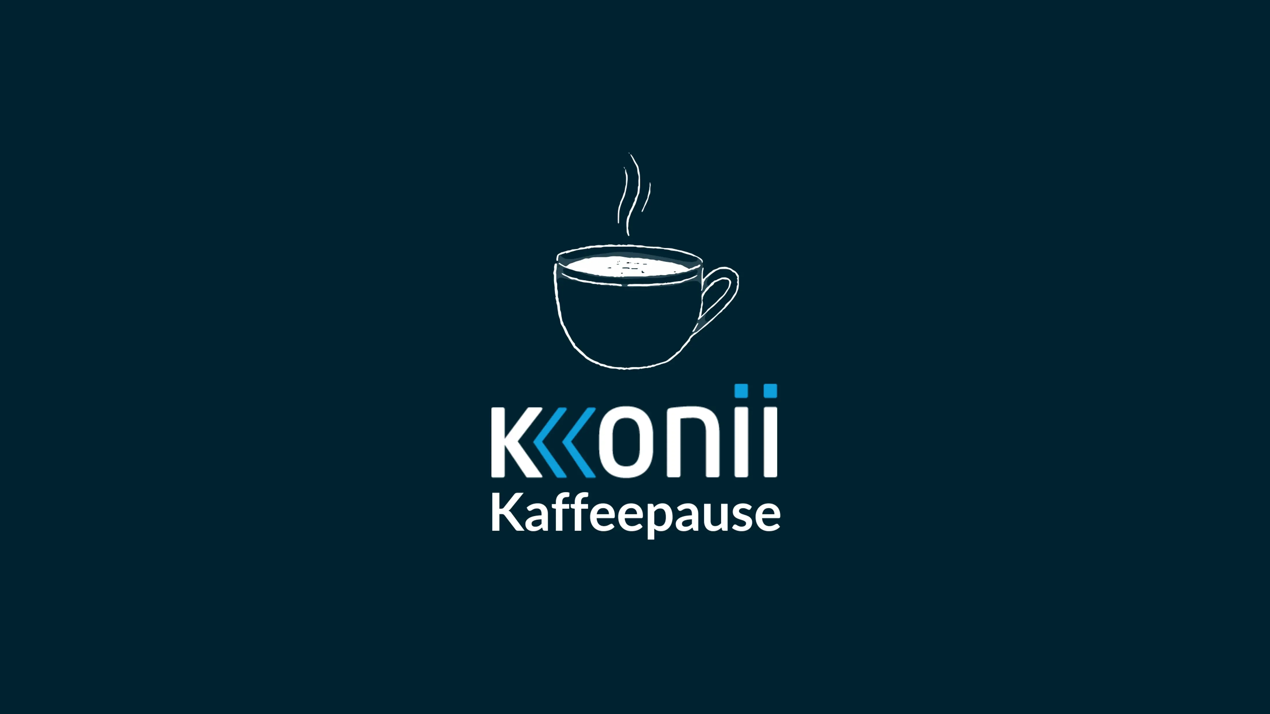 GLogo des Podcasts 'Konii Kaffeepause' auf dunklem Hintergrund. Über dem Schriftzug 'Konii Kaffeepause' befindet sich eine minimalistische Zeichnung einer dampfenden Kaffeetasse.